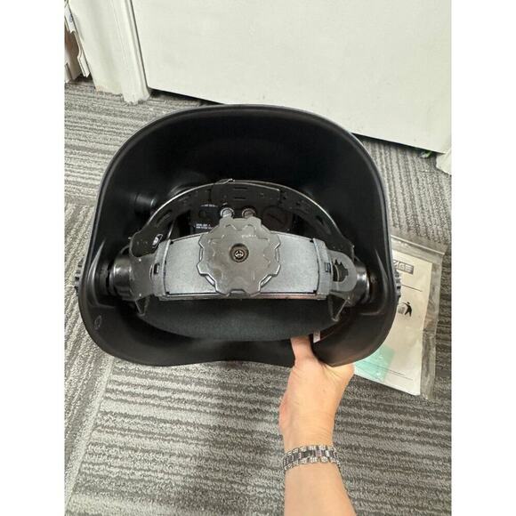 Welding Helmet Solar Powered Auto Darkening Welding Helmet, Wide Shade - Picture 12 of 12